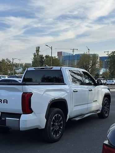 sequoia 2010: Toyota Тундра: 2023 г., 3.4 л, Автомат, Гибрид, Пикап — 7