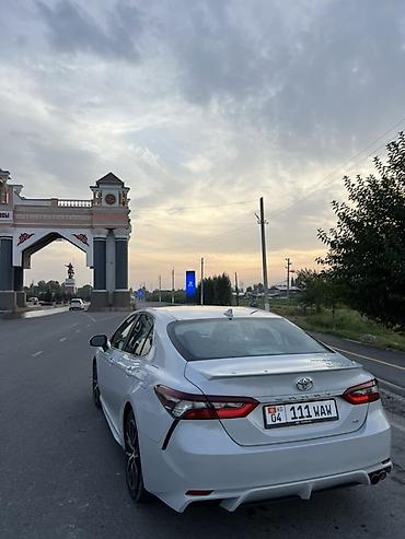 Toyota: Toyota Camry: 2023 г., 2.5 л, Автомат, Бензин, Седан — 3