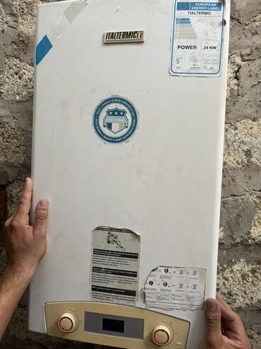 Tavan: İşlənmiş Kombi 24 kVt
