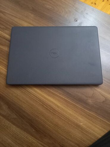Dell: Dell Vostro noutbuk - Korpus: qrafit/boz rəng, yüngül və möhkəm — 11
