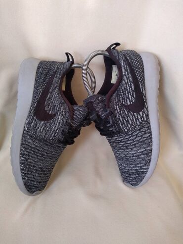 Patike: NIKE original zenske patike br 38, koriscene kratko. Duzina — 6