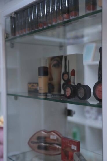 Digər kommersiya daşınmaz əmlakı: Sabunçu rayonu, Savalan, Məştağa qəsəbəsi Araz marketin yanında 4 — 15