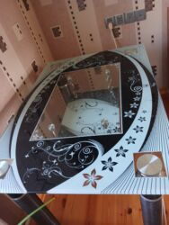 Ev üçün dekor: Qonaq masası, İşlənmiş, Açılmayan, Şüşə, Dördbucaq masa