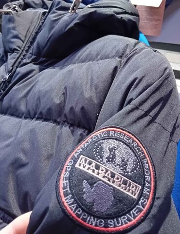 Zimske jakne: Zimska jakna S, M, L, bоја - Crna — 2