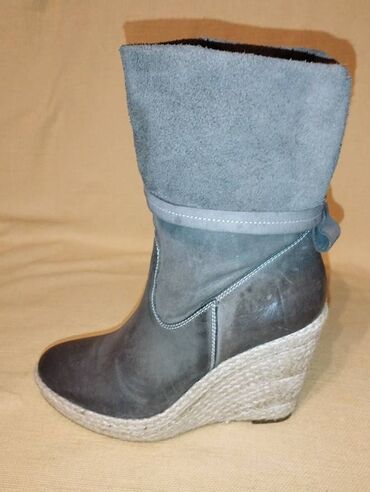 Čizme: Čizme, 39 na lalafo.rs — 3 Čizme: Čizme, 39 — 3