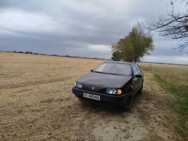 Volkswagen: Volkswagen Passat: 1989 г., 1.8 л, Механика, Бензин, Седан