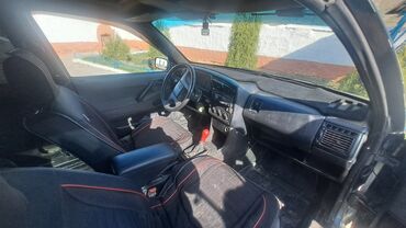 Volkswagen: Volkswagen Passat: 1989 г., 1.8 л, Механика, Бензин, Универсал