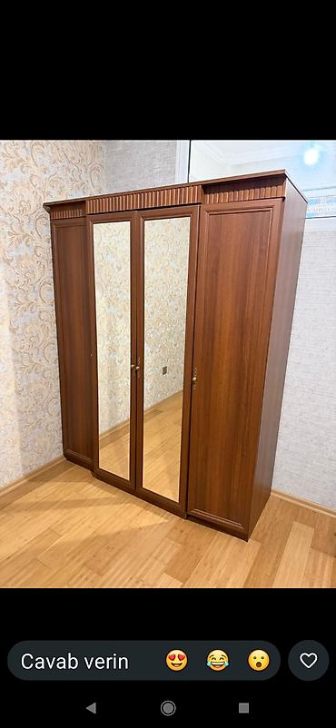 taxtalar: Klassik üslubda 3 qapılı paltar dolabı - Material: taxta/laminat — 2