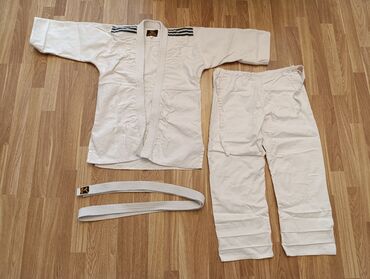 Giryalar: Cüdo paltarı dəstdir.100%Cotton.3/160.Originaldır.1dəfə