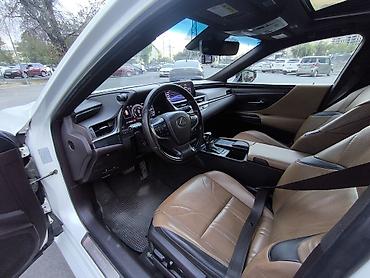 es 300 h: Lexus ES: 2018 г., 2.5 л, Гибрид, Седан — 7