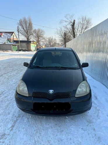 Toyota: Toyota Yaris: 2000 г., 1 л, Механика, Бензин, Хэтчбэк