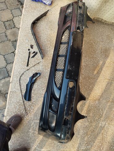 Bamperlər, buferlər: Ön, Mercedes-Benz 210, 2000 il, Almaniya — 7