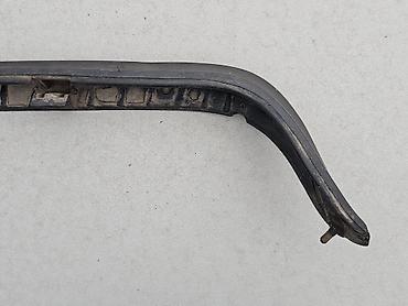 Другие детали кузова: W123. Задняя ЛЕВАЯ накладка / планка под фонарь Mercedes-Benz W123 — 5