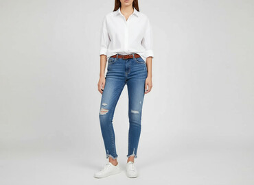 jeansy z przetarciami damskie: Jeansy damskie, rozmiar S