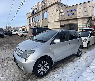 Toyota: Toyota ist: 2002 г., 1.5 л, Автомат, Бензин — 2