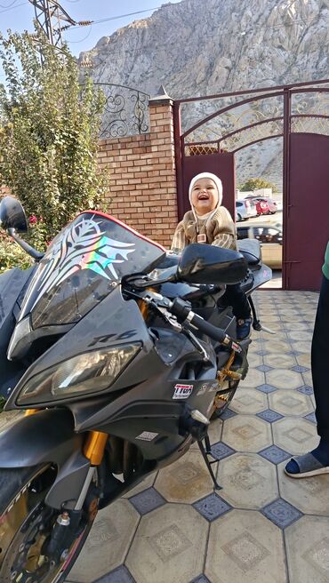 хундай пертер: Спортбайк Yamaha, 600 куб. см, Бензин, Взрослый