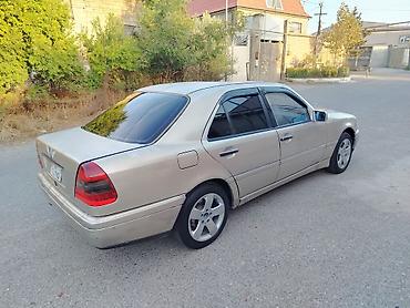 Mercedes-Benz: Mercedes-Benz C-Class: 1.8 l | 1994 il Sedan — 2