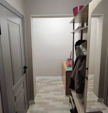 здаю квартиру политех: 1 комната, 30 м², Индивидуалка, 3 этаж, Косметический ремонт
