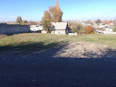 Продажа коттеджей и домов: Земельный участок с домом. Имеется две красные книги, договор купли — 5