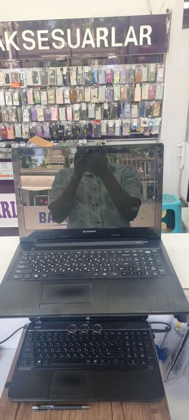 Lenovo: İşlənmiş Lenovo 15.6 ", Intel Celeron, 512 GB