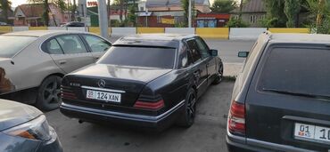 машина мерседес 124: Mercedes-Benz E 220: 1994 г., 2.2 л, Автомат, Бензин, Седан