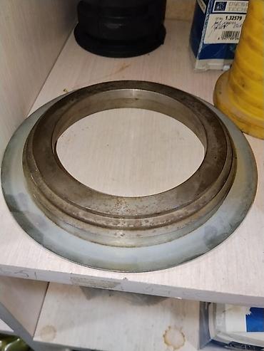 Ступичное упорное кольцо/шайба для грузовой техники Описание: - at lalafo.kg Ступичное упорное кольцо/шайба для грузовой техники Описание: -