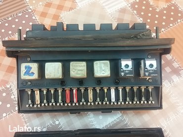 Auto delovi: Tabla sa osiguračima lada 2107 riva, odgovara i za ladu 2105,2104 — 2
