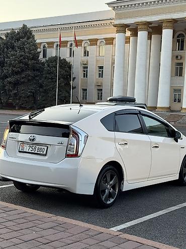 byd e9 1: Toyota Prius: 2015 г., 1.8 л, Вариатор, Гибрид, Седан — 5