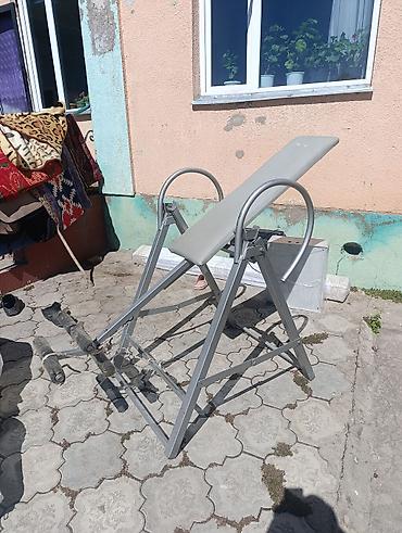 спортивный одежды: Инверсионный стол (тренажёр для вытяжения позвоночника) - — 1