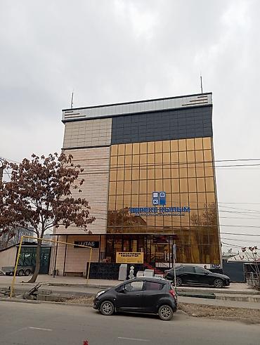 Продажа помещений свободного назначения: Продаётся коммерческое помещение на первой линии! ▪️Район: Гор-баня — 1