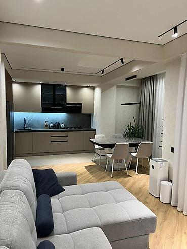 2 8: 3 комнаты, 88 м², Асанбай мкр Элитка, 10 этаж, Дизайнерский ремонт — 1