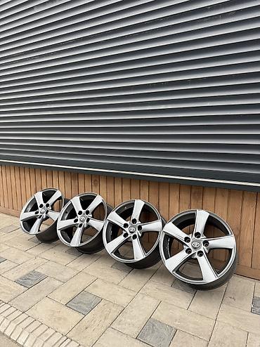 Литые Диски R 16 Toyota, Комплект, отверстий - 5, Б/у