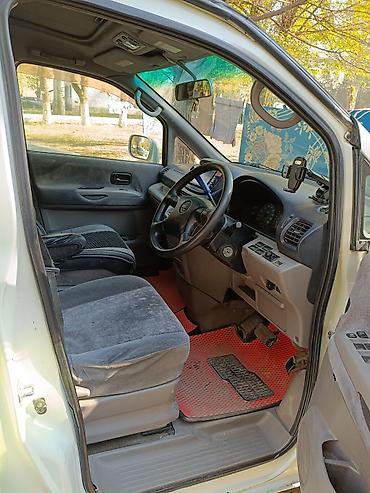 reno megan: Nissan Serena: 2001 г., 2 л, Вариатор, Газ, Универсал — 6