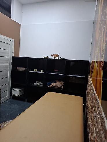 Salon, tibbi mebel: İşlənmiş, Masaj kuşetkası — 1