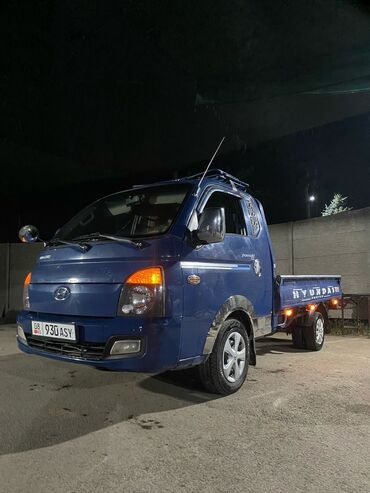 авто на рассрочка: Жеңил жүк ташуучу унаа, Hyundai, Стандарт, 3 т, Колдонулган