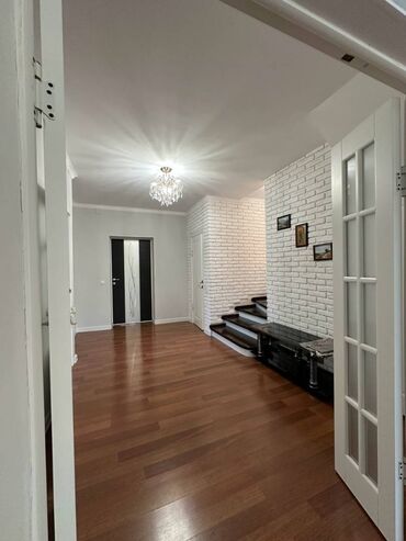 Продажа домов: Дом, 150 м², 4 комнаты, Агентство недвижимости, Евроремонт