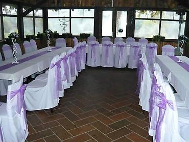 Organizacija događaja: Prodajem 300 komada elegantne bele navlake za stolice.
Tel — 4