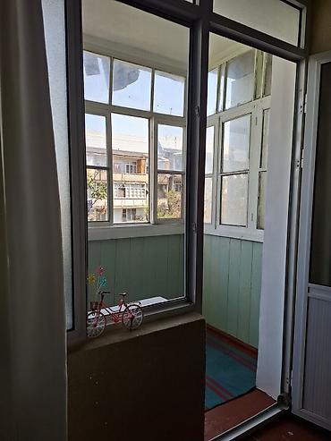 ramana qesebesi heyet evleri: 2 otaqlı 2 balkonlu orta bulok məkdəbə diger iyaşe abyeklere yaxin — 2