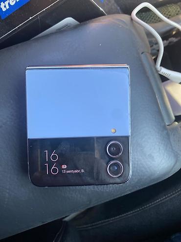 Samsung Galaxy Z Flip 4, 256 GB, rəng - Bənövşəyi, Barmaq izi lalafo.az -da Samsung Galaxy Z Flip 4, 256 GB, rəng - Bənövşəyi, Barmaq izi