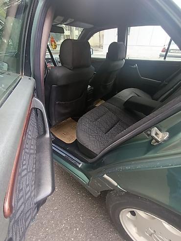mercedes benz e class w124: Mercedes-Benz C 200: 2 l | 1995 il Sedan — 7