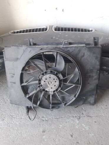 Digər kuzov detalları: Mercedes 212 kuza buferde olan abirsovka ve Hunday sanata abirsovkasl — 24