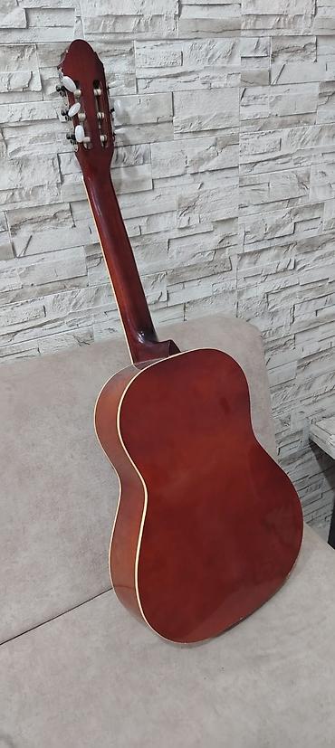Гитары: Klassik akustik gitara – sunburst (sarıdan qara keçidli) boyalı — 3
