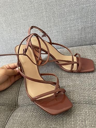aldo: Босоножки, 37, 39, Aldo, Б/у, цвет - Коричневый — 2