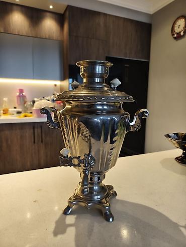 samovar 3 litr: Samavar satılır elektrik, zavod malı 1960 cı illərin istehsalı, həcmi — 1