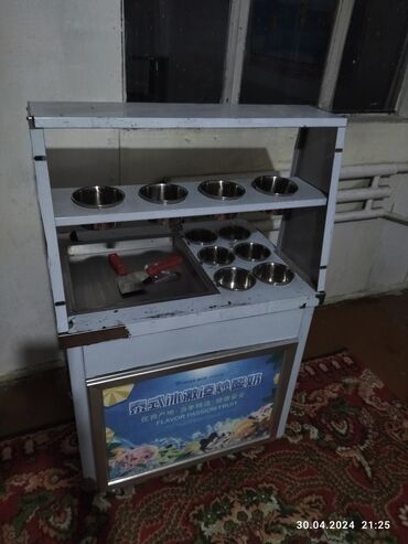 Другое оборудование для фастфудов: Аппарат для жаренного тайского мороженого новый с педалью для