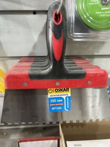 клей для кладки: Зубчатый шпатель Oskar Professional Tools с полотном длиной 250 мм