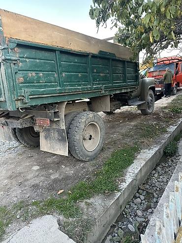 жатый воздух: Грузовой автомобиль самосвал ГАЗ (серия 53/3307) Описание: - — 5