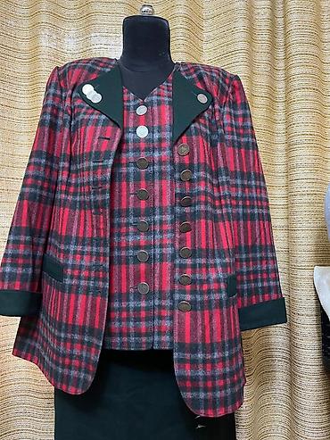 Костюмы с юбкой: Женский комплект в альпийском/традиционном стиле. Состав набора: - — 1