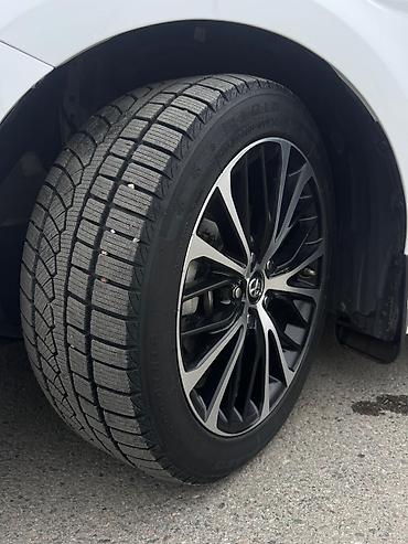 Toyota: Toyota Camry: 2019 г., 2.5 л, Автомат, Бензин, Седан — 5