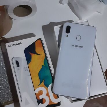 телефон флай слим: Samsung A30, 32 ГБ, цвет - Белый, Гарантия, Кредит, Битый